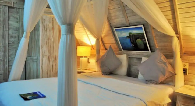 Bungalow Deluxe Bakung Cozy Cottage