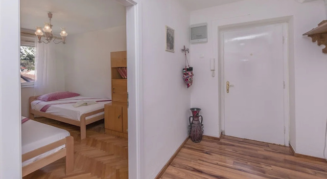 Apartment Nansy, Book Lejlighed Hoteller i Split Region med parkering, Parkering