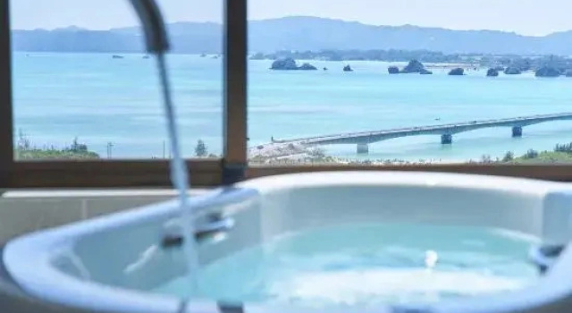 Двухместный люкс Deluxe с видом на море BATON SUITE Okinawa Kouri Island