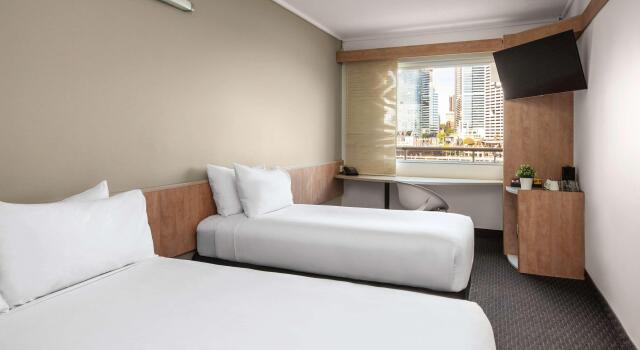 ibis Sydney Darling Harbour, Забронировать Отель Отели Сиднея 3 звезды, рядом с Круизный терминал Уайт-Бэй, 3*