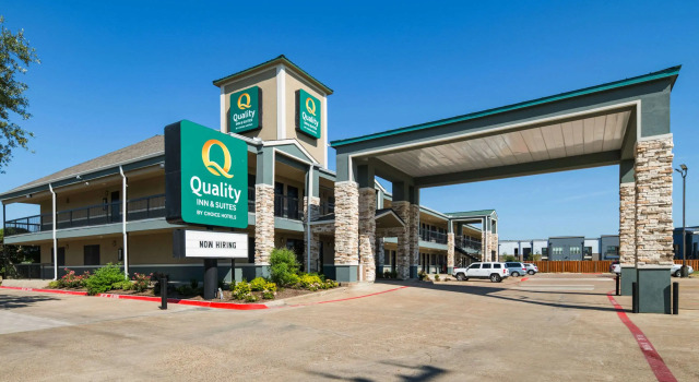 Quality Inn & Suites Garland - East Dallas