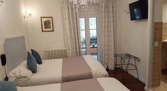 Hotel U Castellu, Varaa Hotelli  