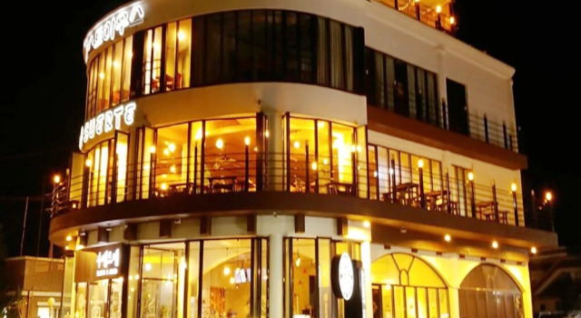 Jeongdongjin Suerte Guest House, Boek Pension Hotels in Gangwon-Do met parkeren, Parkeren