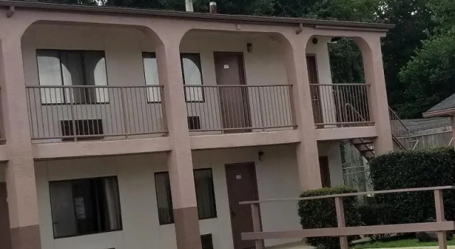 Executive Inn