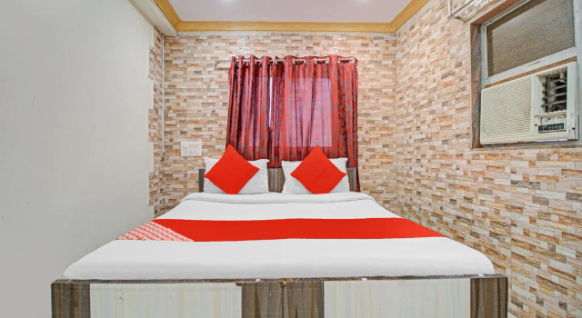 OYO 76769 Hotel Zam Zam Palace, Забронировать Отель Отели штата Махараштры 3 звезды, 3*