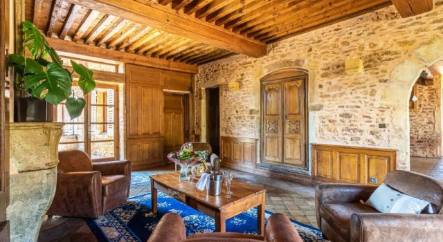 Domaine de la Ruisseliere, Book Hotel Lacenas Auvergne