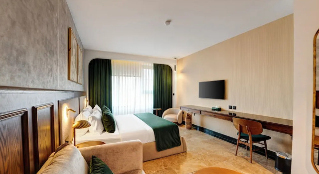 Полулюкс Bratus Hotel