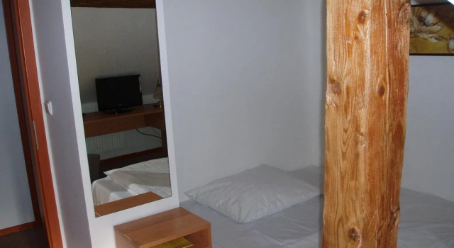 Hotel Rytířsko, Rezerwuj Hotel Hotele w Central Bohemia z parkingiem, Parking