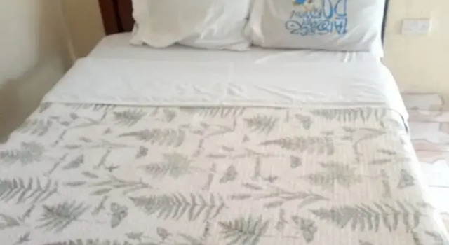 Dodoma Guest House, Book Pension Hoteller i Gilgil med parkering, Parkering