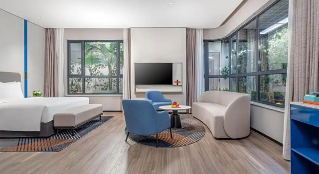 Двухместный люкс c 1 комнатой Holiday Inn Express Yinchuan Yuehai