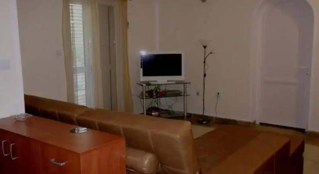 Apartmani MG, Забронировать Отель Рисан Район Котор, рядом с Музей «Римские мозаики»