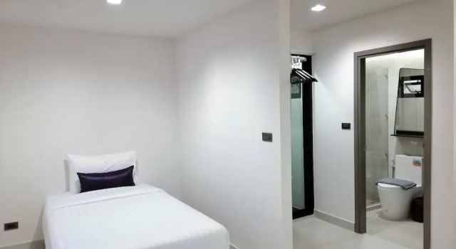 Семейный номер Standard с балконом Spittze Hotel Pratunam