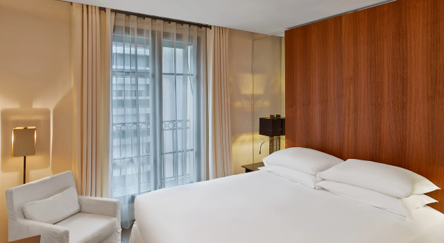 Le Metropolitan Paris Tour Eiffel, a Tribute Portfolio Hotel