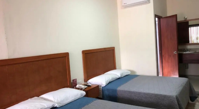 Четырёхместный номер Deluxe Hotel Pastora