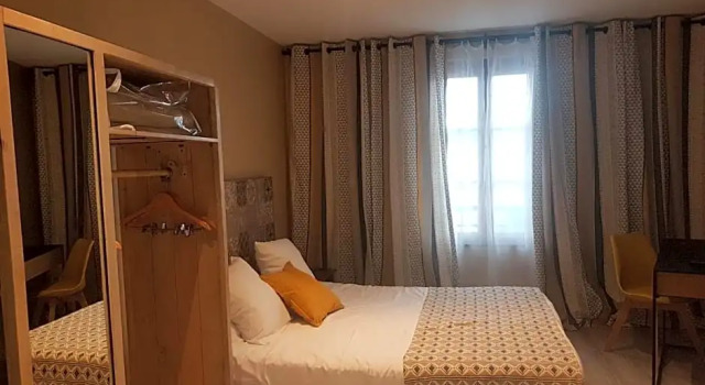 Коттедж c 1 комнатой Logis Hôtel Terre de Loire