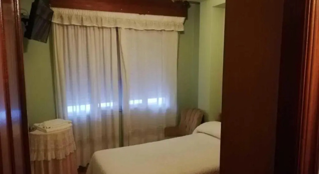 Hostal Restaurante La Cepa, Prenota Bed & breakfast Carino Rías Altas