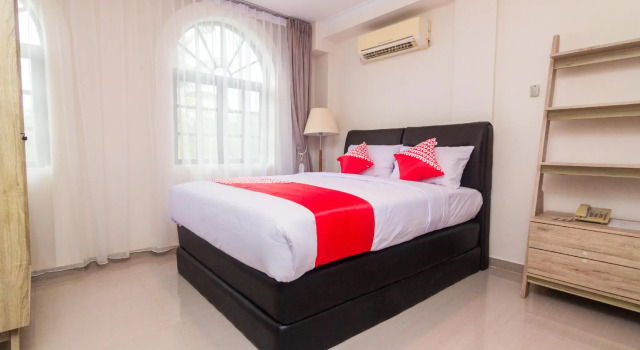 OYO 1771 Zeke Hotel, Prenota Hotel Batam Indonesia