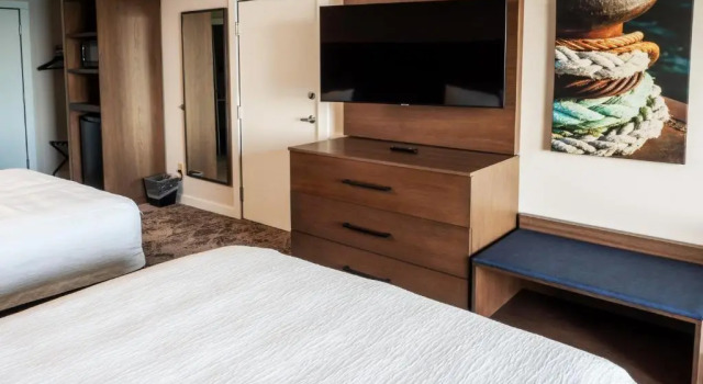 Двухместный номер Standard с видом на озеро Grand Superior Lodge