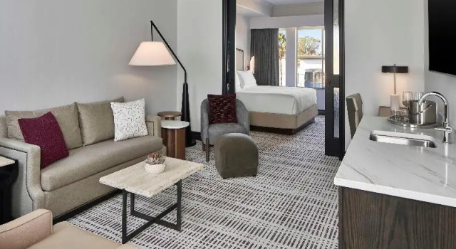 Люкс c 1 комнатой Bellasera Hotel & Suites Paso Robles, Tapestry by Hilton