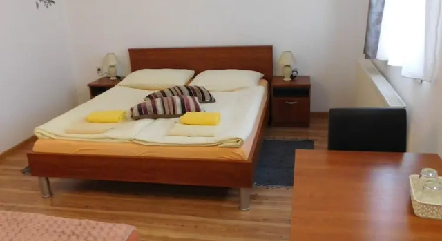 Двухместный номер Standard с балконом Guesthouse Sara