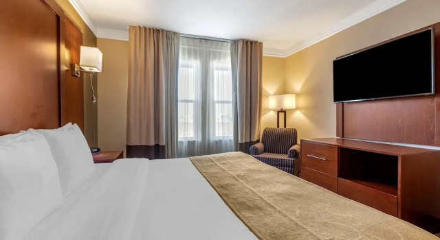 Двухместный люкс Executive Comfort Suites Visalia - Convention Center