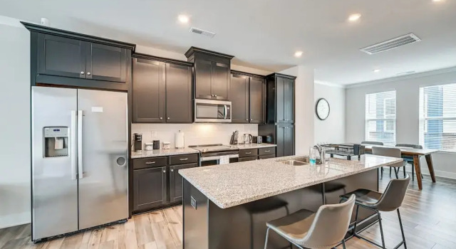 Walk to Music Factory: Townhome w/ Rooftop Deck!