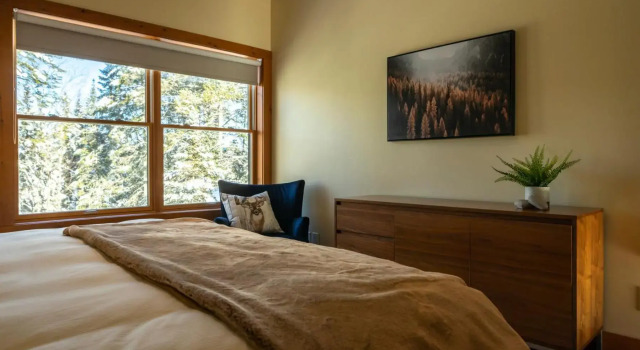 4-Bedroom Chalet Fraternite in Lac-Superieur Tremblant, Rezervasyon Şale Lac Superieur Köyü 
