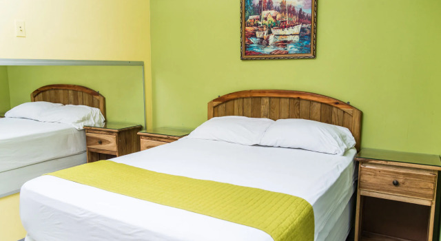 Hotel La Plata, Rezervovat Hotel Hotely v Cortés s parkováním, Parkování