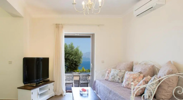 Вилла с 3 комнатами Forum Villas Ionian View 2