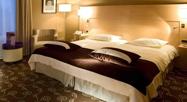 Mercure Mons, 预订 酒店 蒙斯 埃诺省
