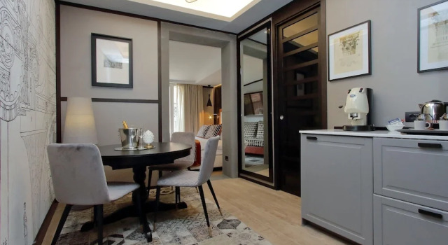 Люкс Luxury HELMIRAGE Piazza di Spagna Suite