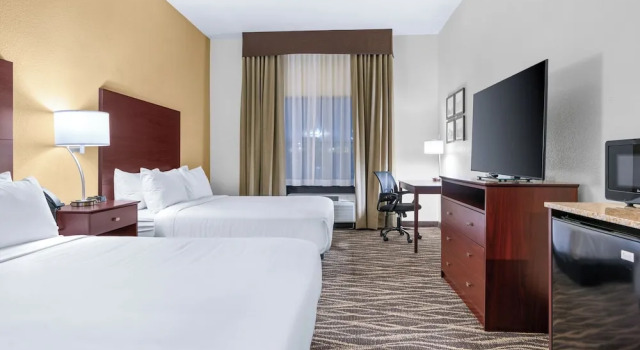 Четырёхместный номер Standard Cobblestone Hotel & Suites - Lynden