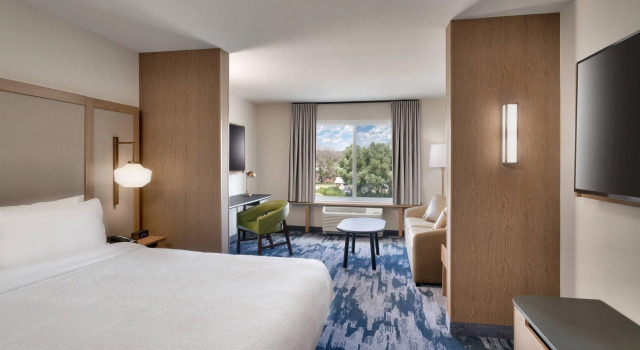 Двухместный люкс Fairfield by Marriott Inn & Suites Livingston Yellowstone