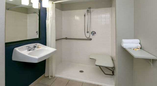 Четырёхместный номер Standard La Quinta by Wyndham Horn Lake / Southaven Area
