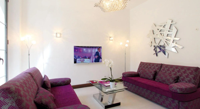 Luxurious loft with private elevator in the famous city of Cannes, Забронировать Отель Канны Приморские Альпы, рядом с Продуктовый рынок Forville Provencal