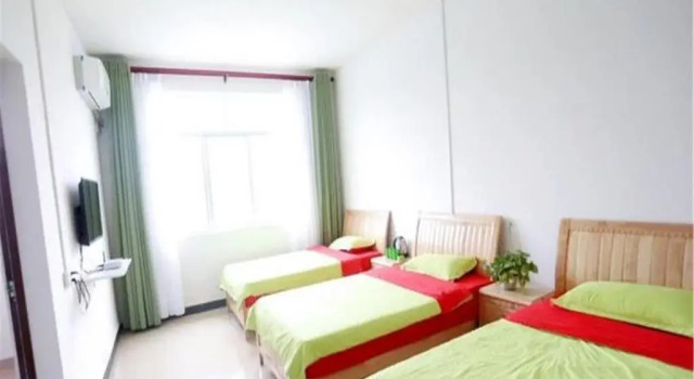 Yangsuo Mumu Sketch Base River Inn