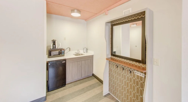 Люкс c 1 комнатой Holiday Inn Auburn-Finger Lakes Region, NY