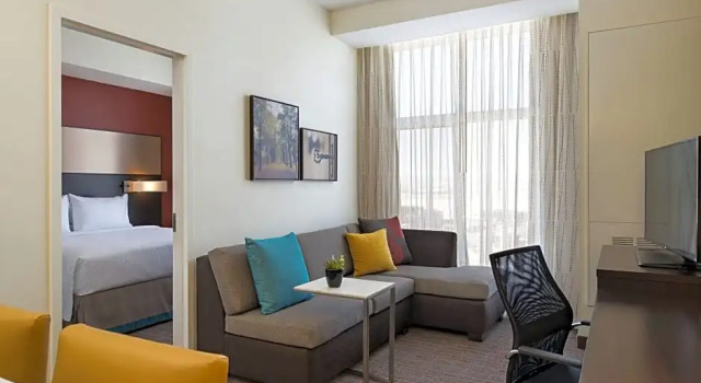 Четырёхместный люкс с 2 комнатами Residence Inn by Marriott Calgary South