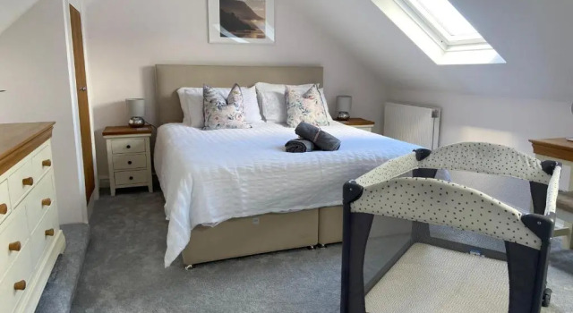 Modern 4-bed Cottage Llanwrst Town Centre & Parking - Snowdonia! near Betws-y-Coed, Забронировать Дом для отпуска Виллы Сноудония, Вилла