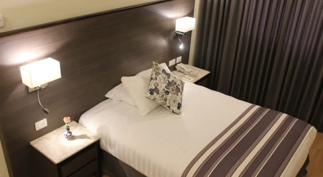 Standard- Enkelt værelse Ambassador Hotel