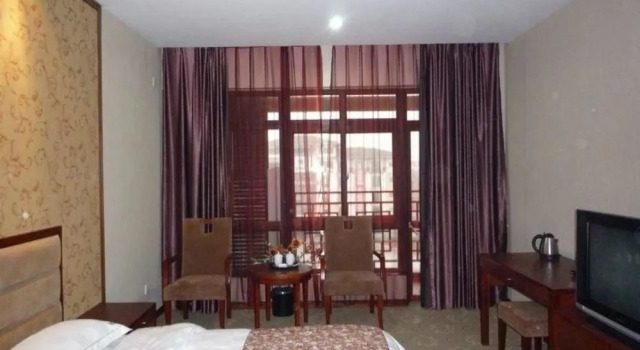 Dujiangyan Xiaoqi Hotel, Prenota Hotel Hotel a Chengdu con parcheggio, Parcheggio