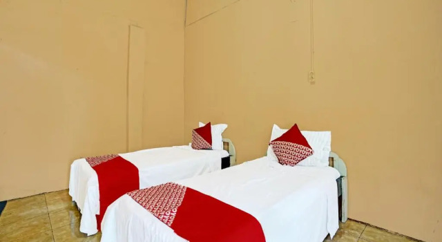 Двухместный номер Standard OYO 3205 Penginapan Mikial Ismi Kayuagung Syariah