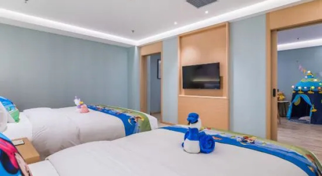 Люкс Deluxe Chengde Tianbao Holiday Hotel