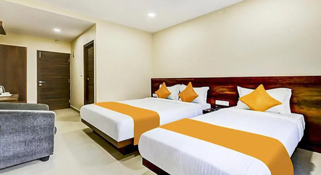 Номер Deluxe Fabhotel Rove Inn & Suites