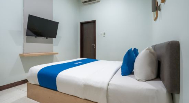 Standard double chambre Rehat at Sentra Inn Bandung