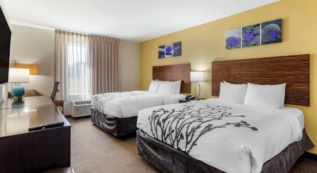 Четырёхместный номер Standard Garner Hotel Clarksville Northeast by IHG