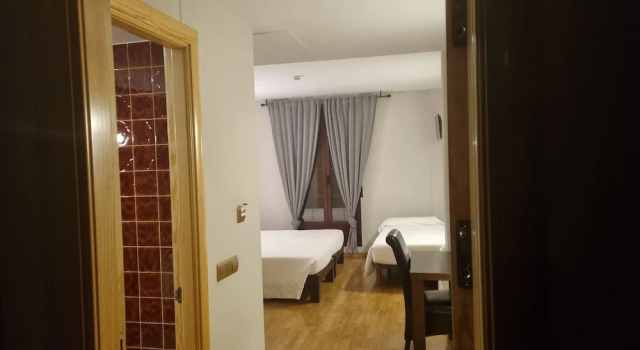Hotel El Tratado, Забронировать Отель Отели Тордесильяс с парковкой, рядом с Exposición Permanente de Maquetas, Парковка
