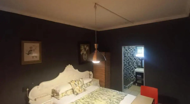 Aloha Menlyn Lodge Ensuite Rooms with shower all with own entrance and unlimited free WiFi, Забронировать Отель СПА-отели Tshwane, SPA-услуги