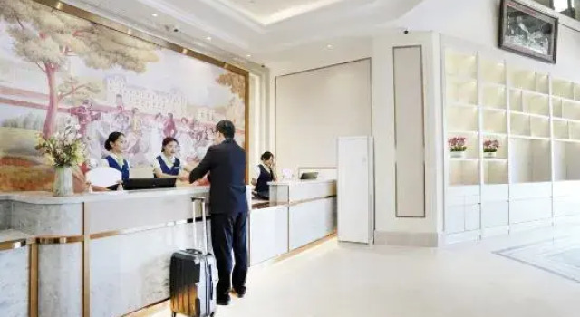 Vienna Hotel (Chuxiong Xiren Ancient Town Branch)
