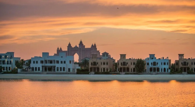 The Palm Jumeirah Villas - Frond M - by Dream Inn Dubai, Забронировать Отель Дубай Эмират Дубай, рядом с Дубайский аквариум